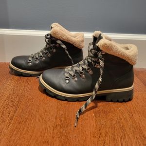 Black hiking boots, size 7